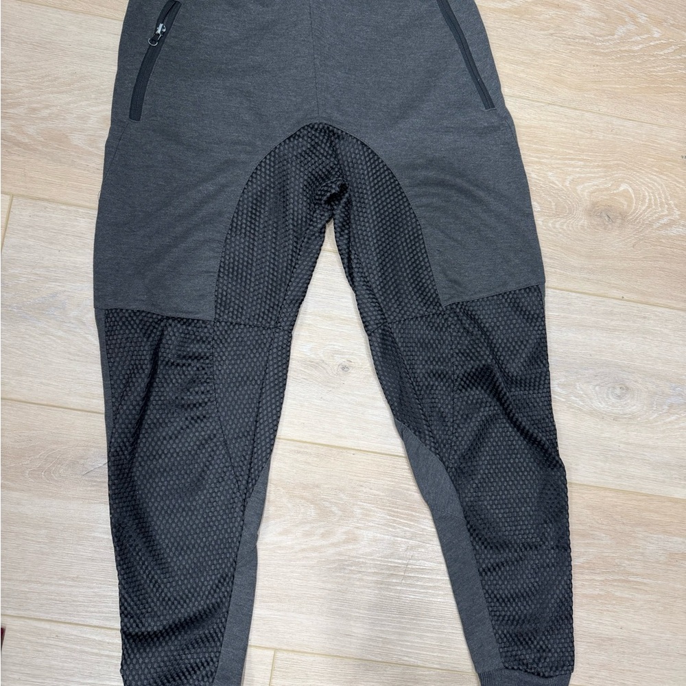 Carbon Gray Athletic Joggers with Reinforced Knees